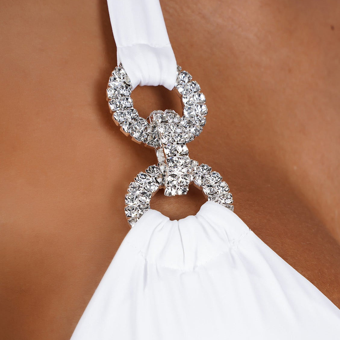 Leonie White Crystal